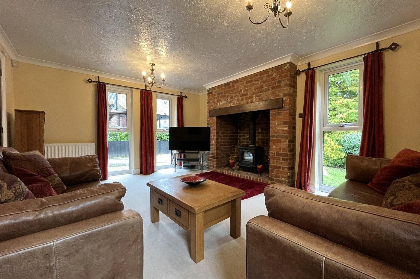 4 bedroom house for sale in Walderslade | Robinson Michael & Jackson