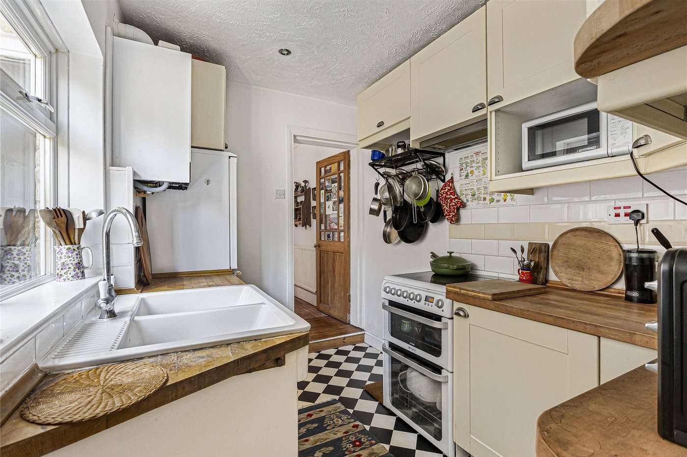 2 bedroom house for sale in Snodland | Robinson Michael & Jackson