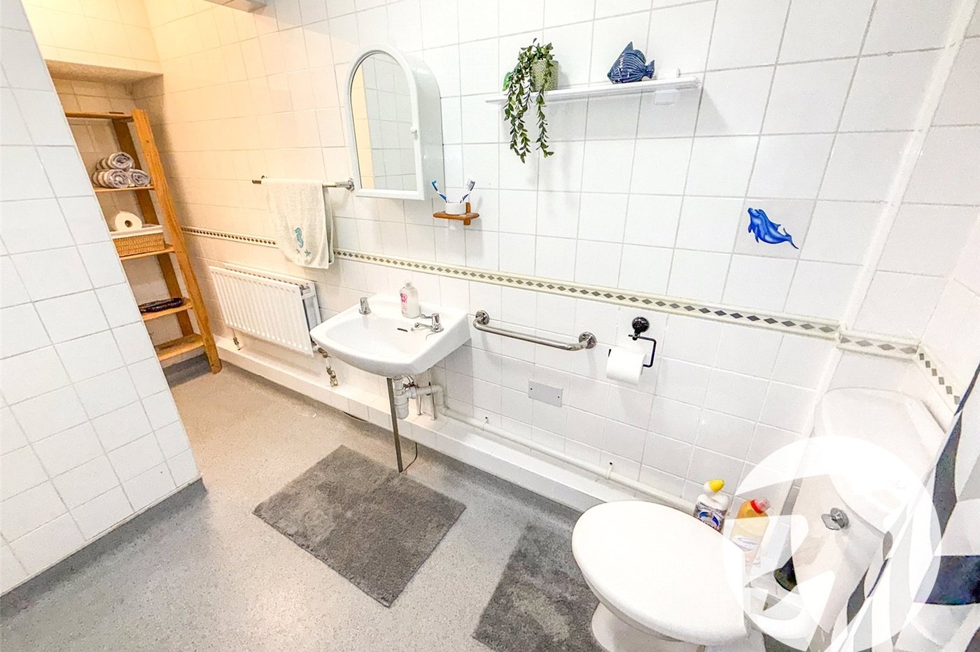 3 bedroom house for sale in London | Robinson Jackson