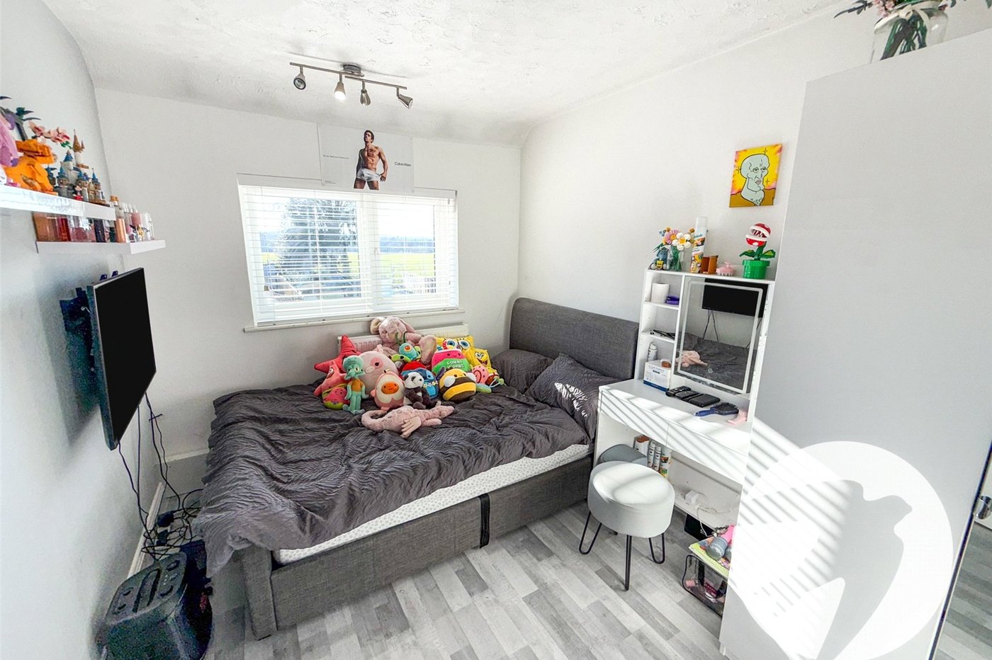 4 bedroom house for sale in London | Robinson Jackson