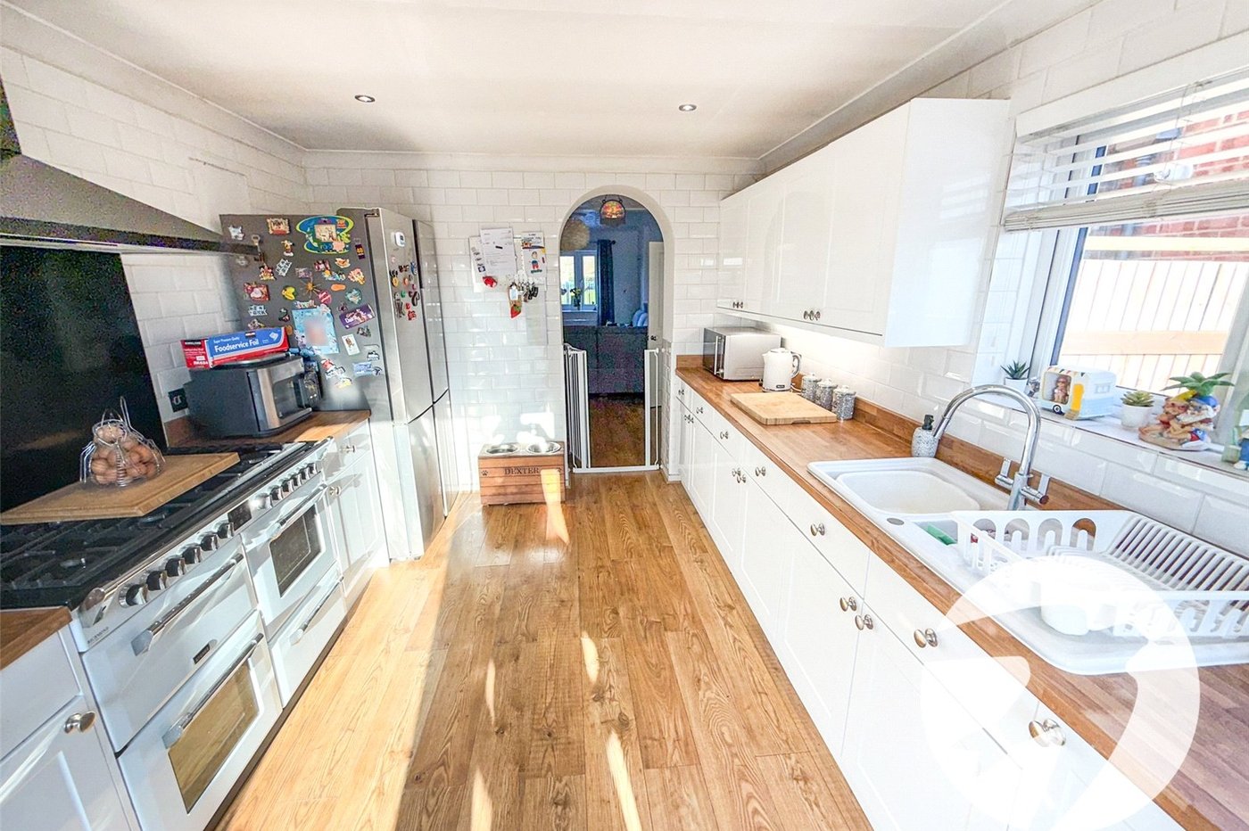 4 bedroom house for sale in London | Robinson Jackson