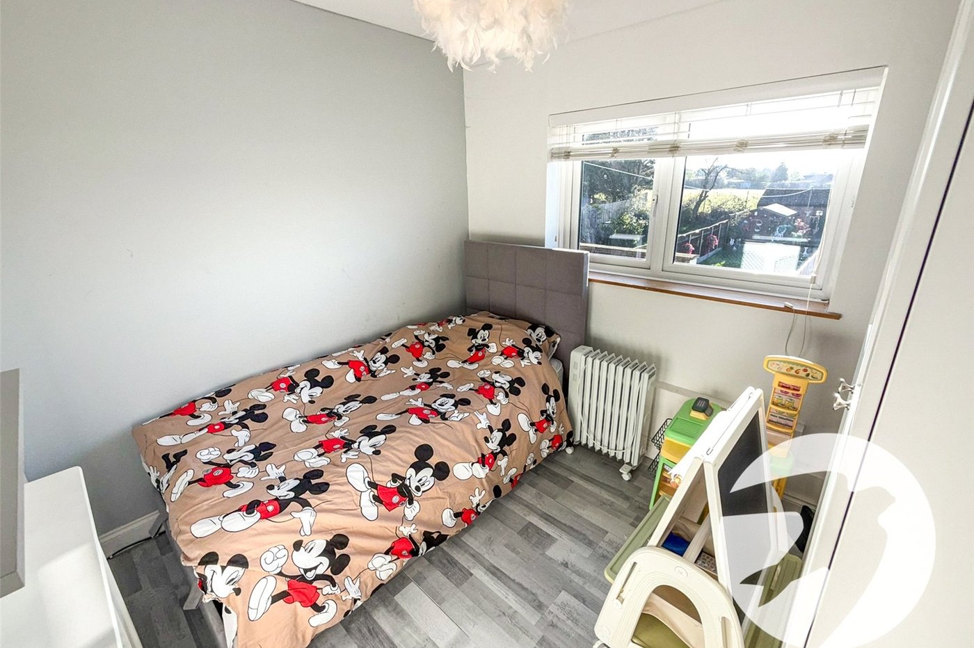 4 bedroom house for sale in London | Robinson Jackson