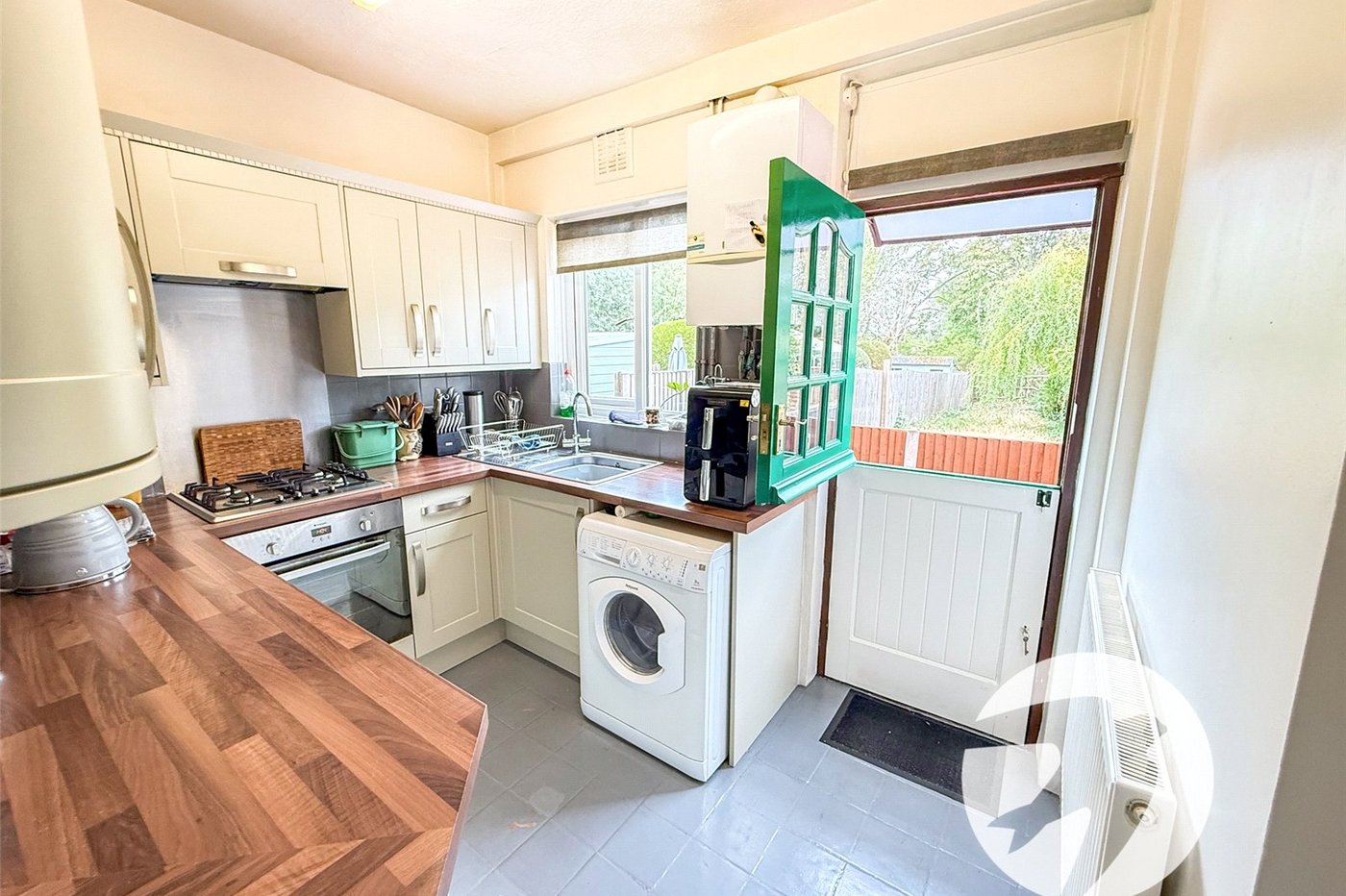 2 bedroom property for sale in London | Robinson Jackson