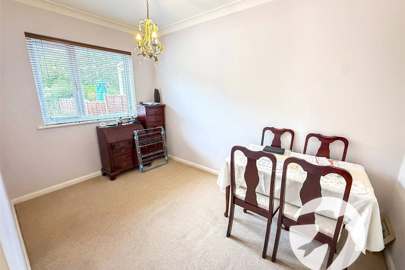 2 bedroom property for sale in London | Robinson Jackson