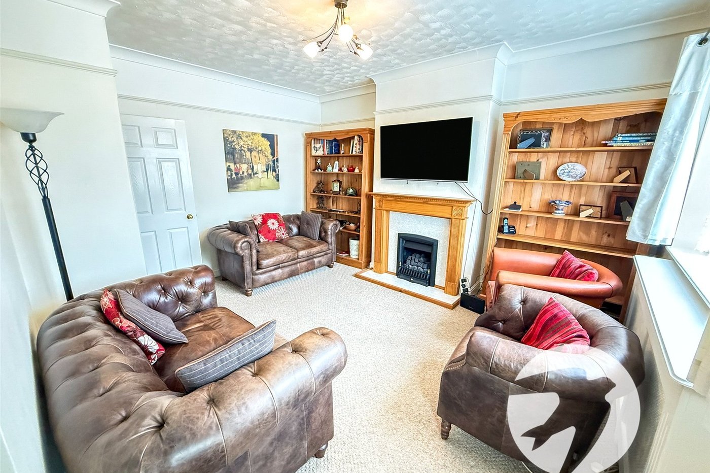 2 bedroom property for sale in London | Robinson Jackson