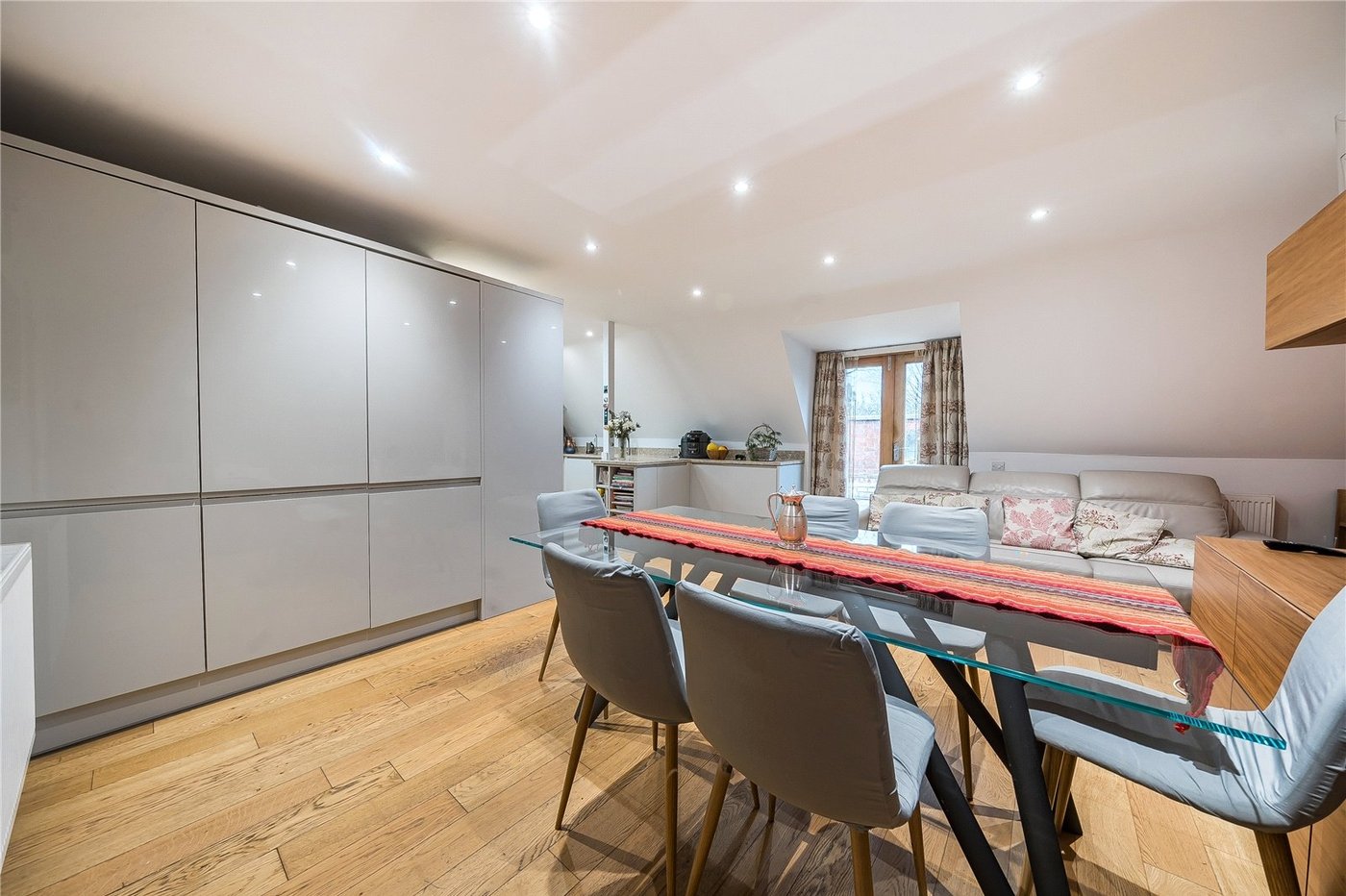 5 bedroom house for sale in Queensthorpe Road | Robinson Jackson