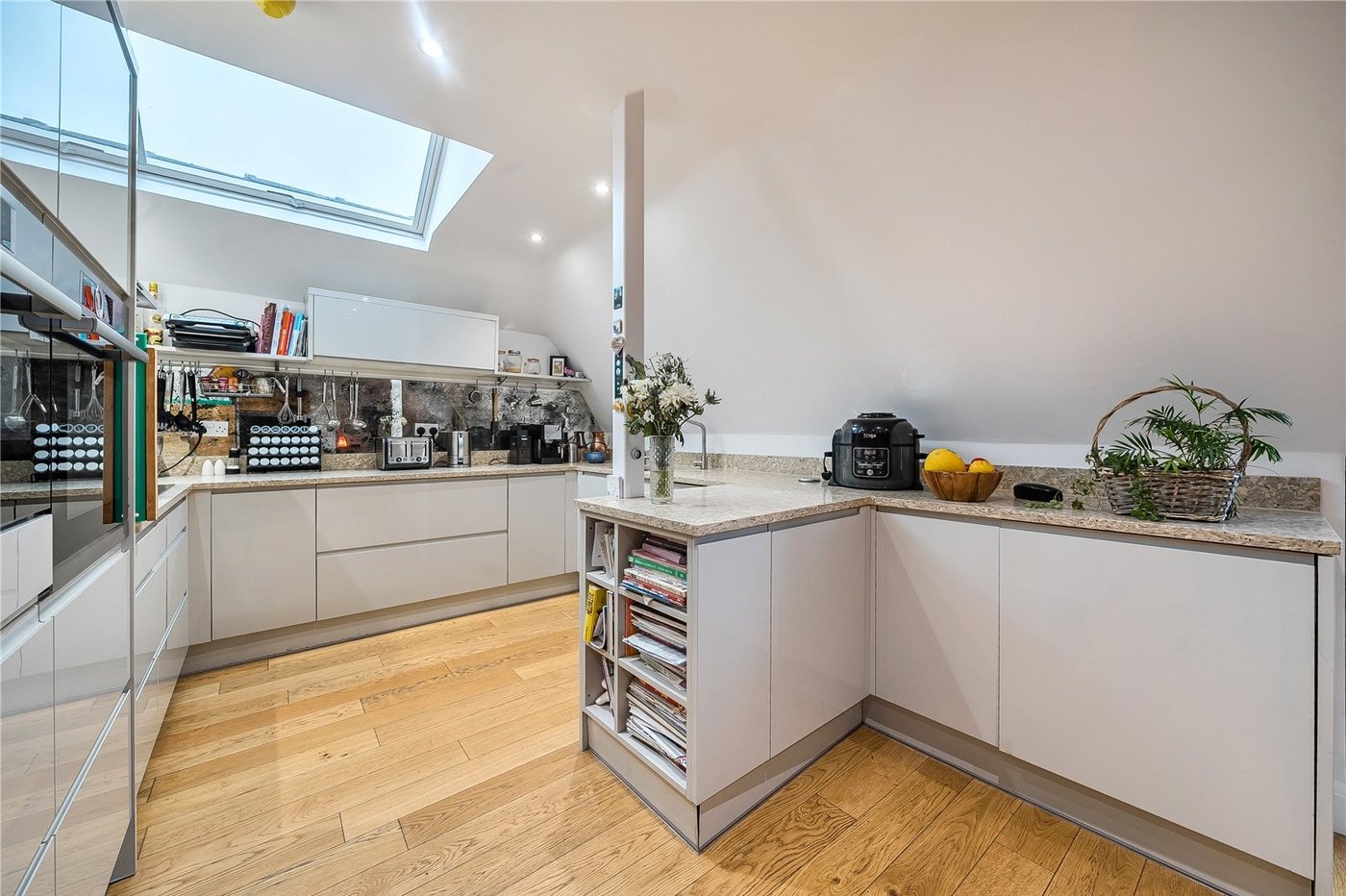 5 bedroom house for sale in Queensthorpe Road | Robinson Jackson