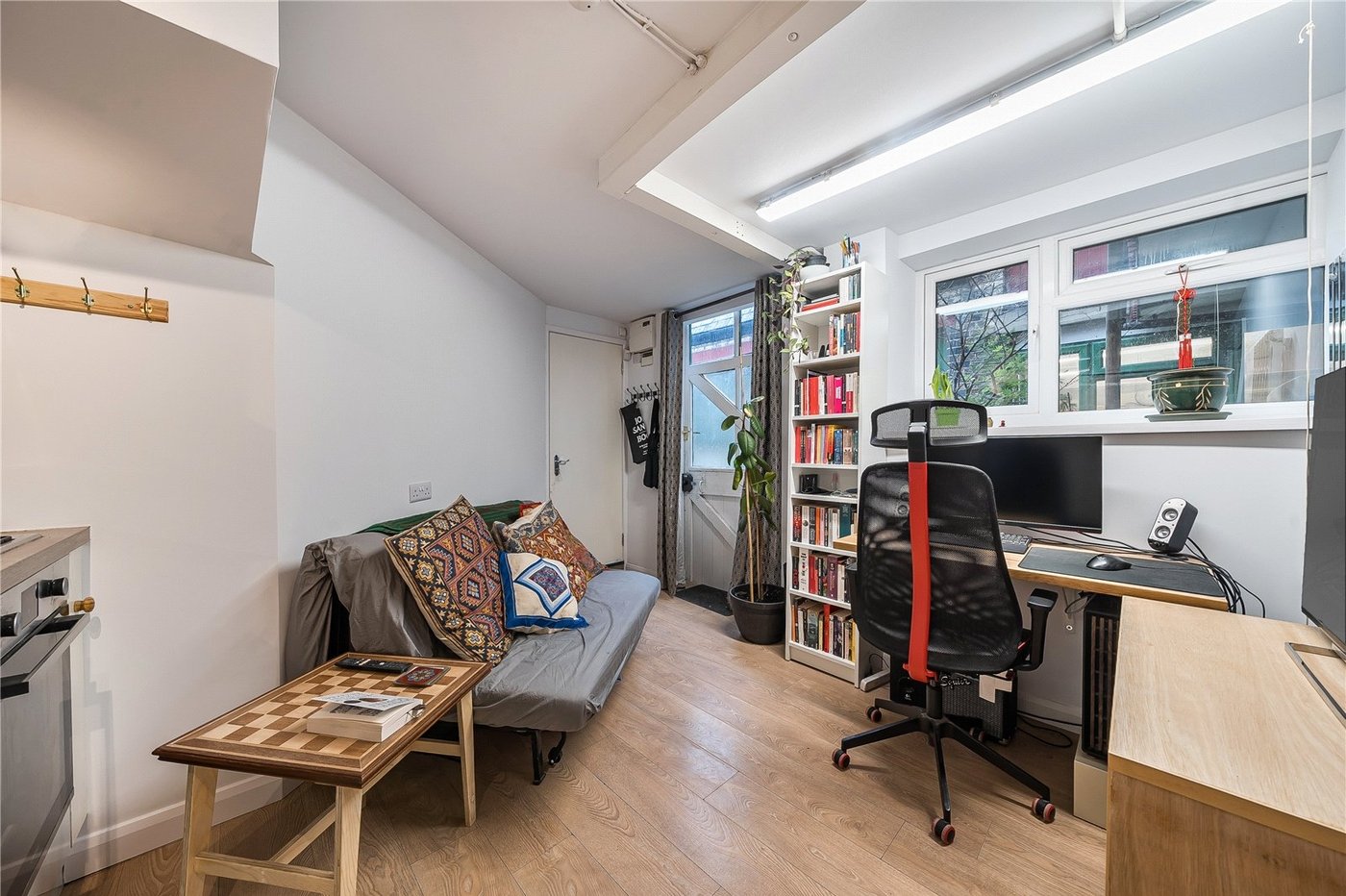 5 bedroom house for sale in Queensthorpe Road | Robinson Jackson