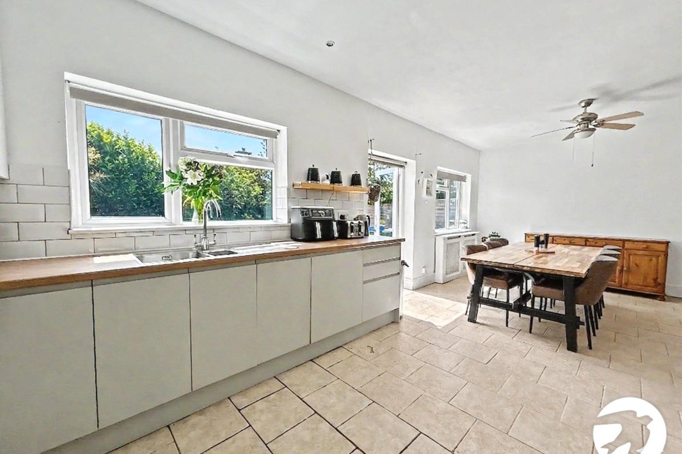 3 bedroom bungalow for sale in Sidcup | Robinson Jackson