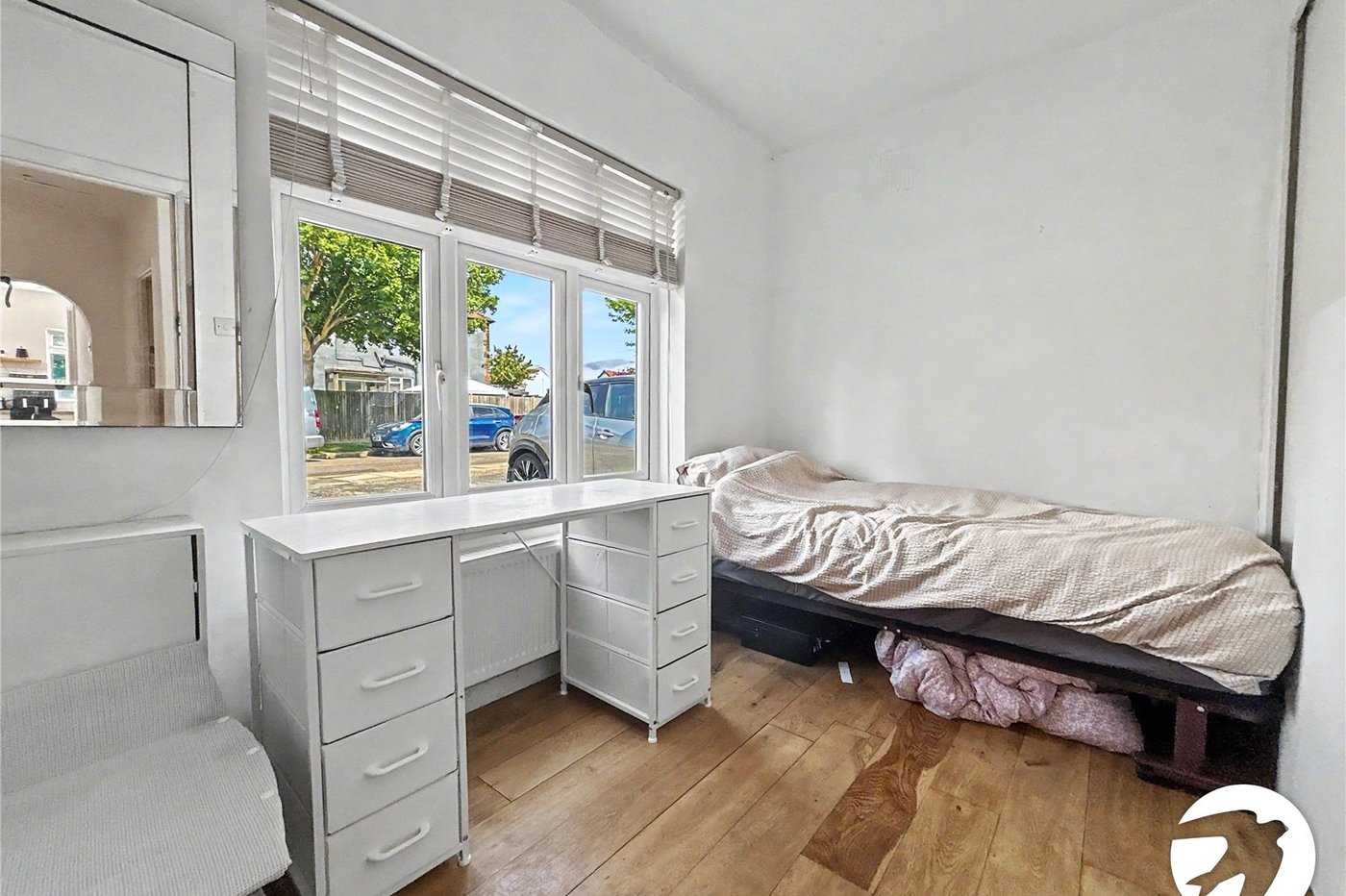 3 bedroom bungalow for sale in Sidcup | Robinson Jackson