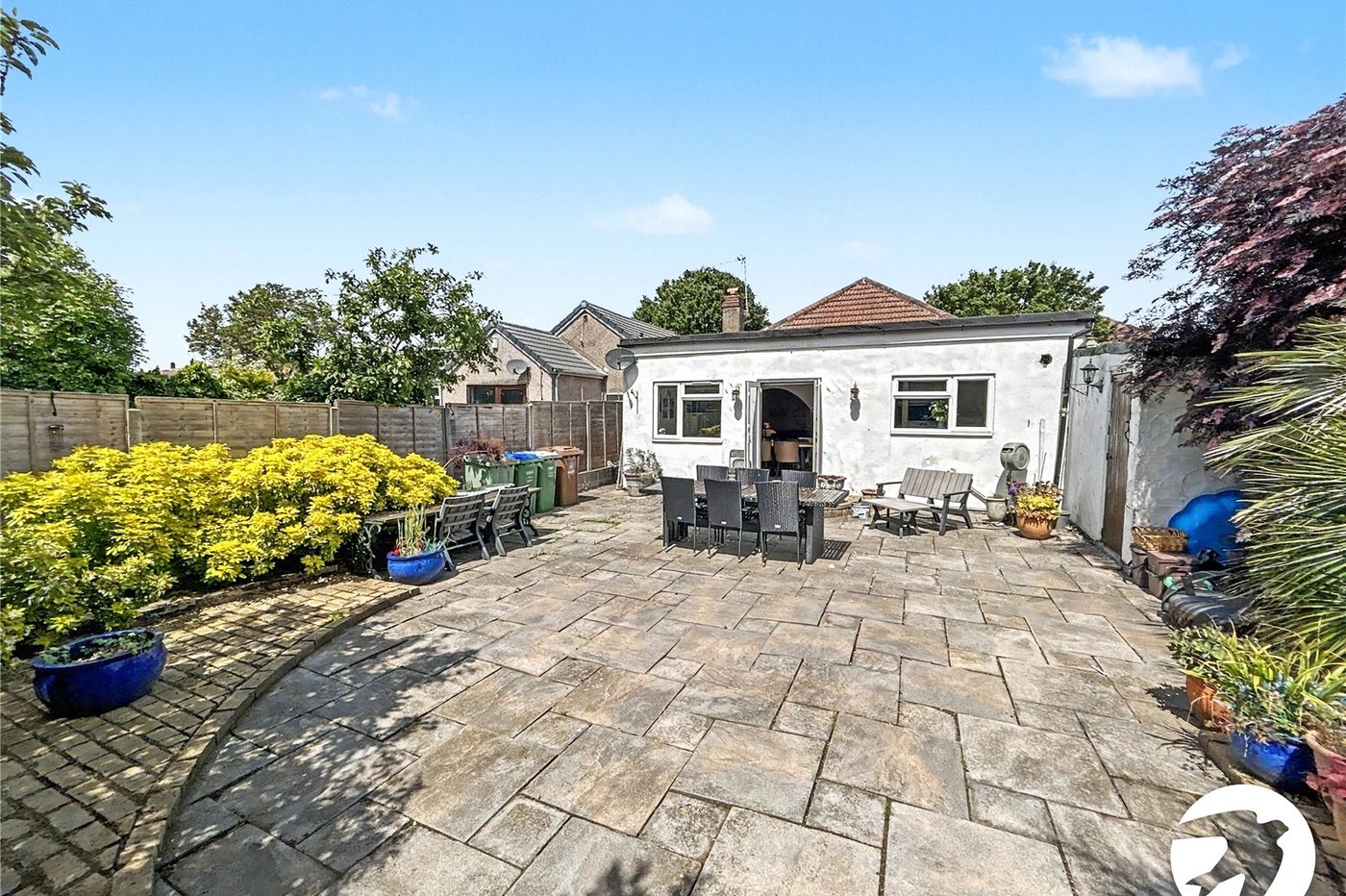 3 bedroom bungalow for sale in Sidcup | Robinson Jackson