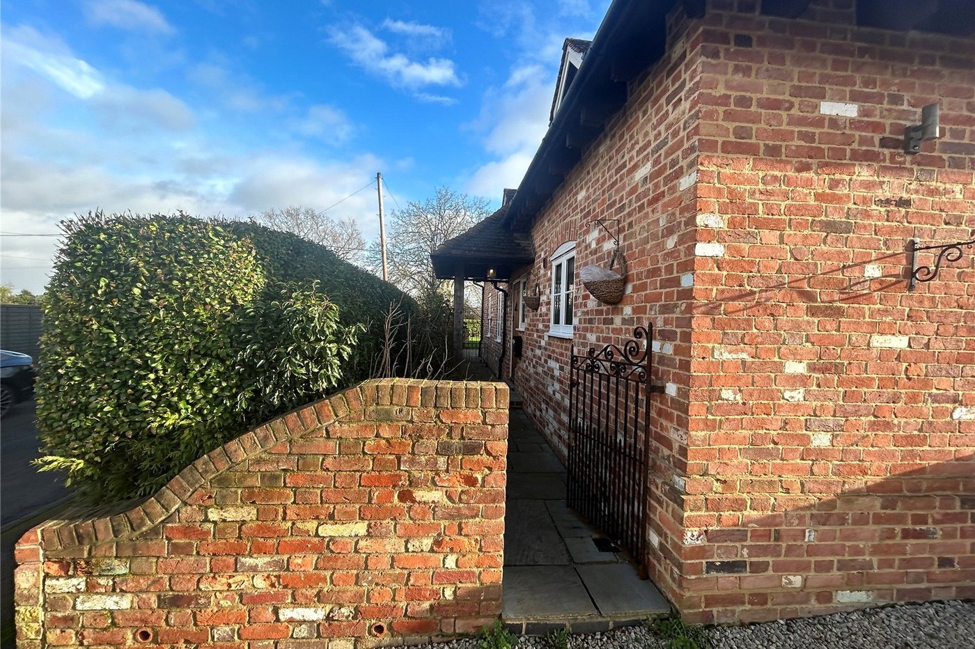 3 bedroom house for sale in Shorne | Robinson Michael & Jackson