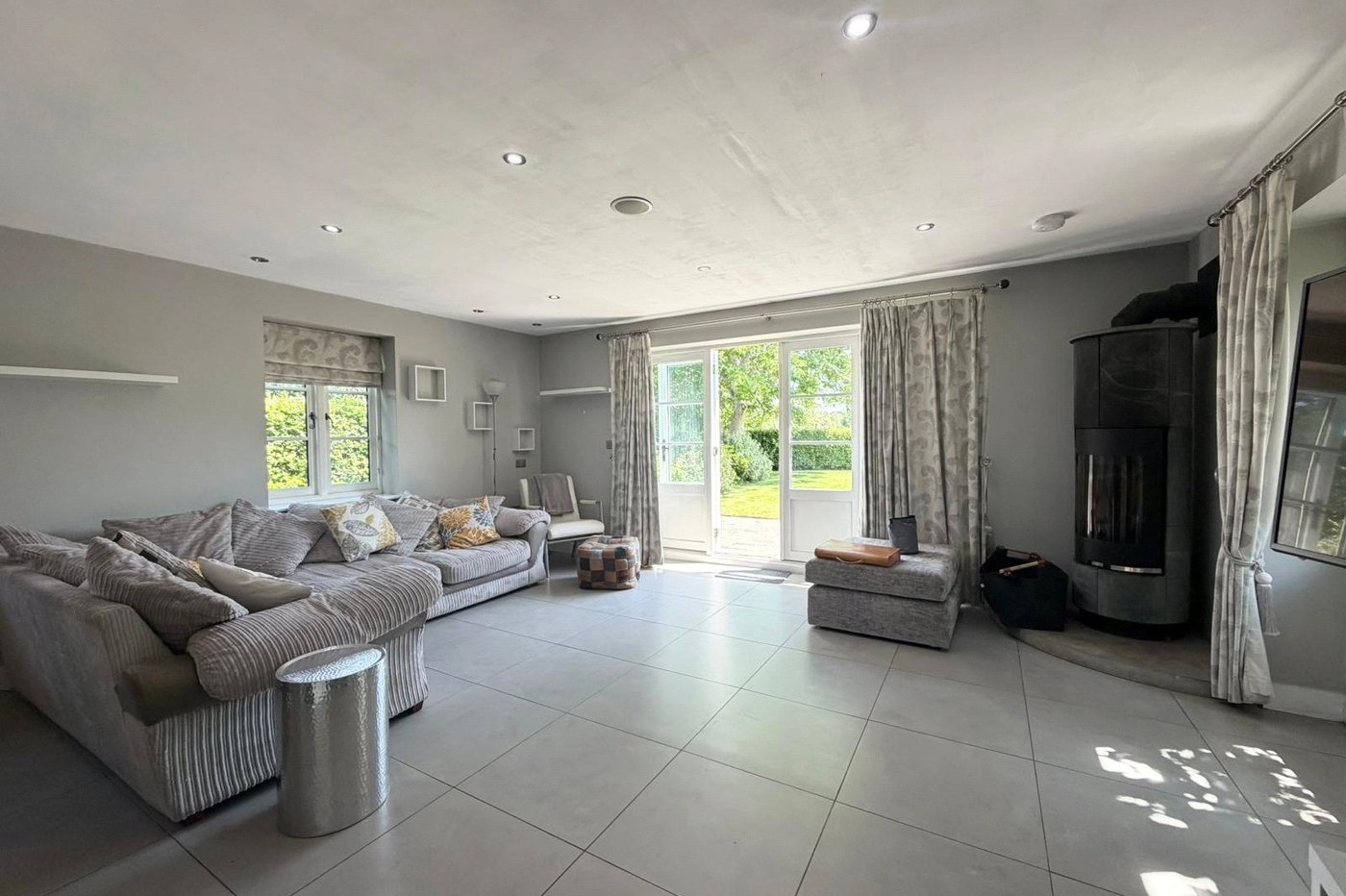 3 bedroom house for sale in Shorne | Robinson Michael & Jackson