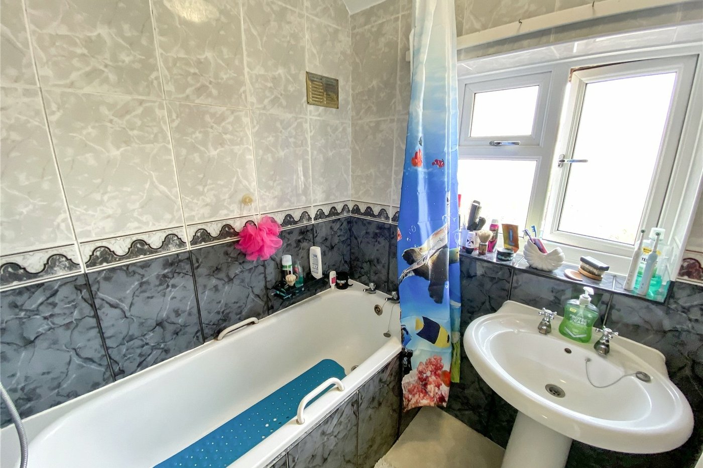 2 bedroom house for sale in Sidcup | Robinson Jackson