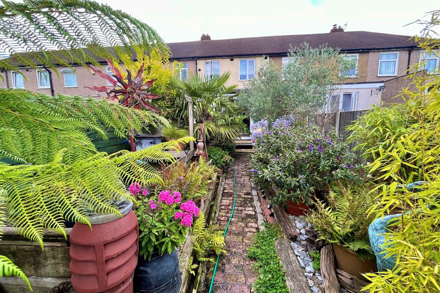 2 bedroom house for sale in South Welling | Robinson Jackson