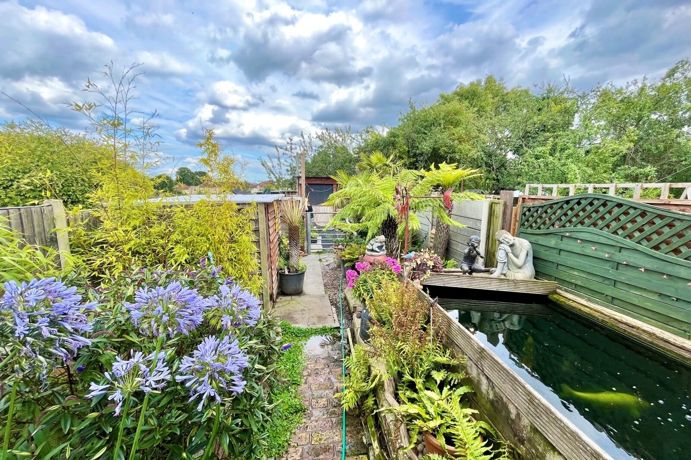 2 bedroom house for sale in South Welling | Robinson Jackson