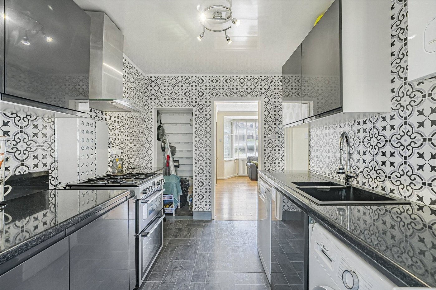 3 bedroom house for sale in South Welling | Robinson Jackson