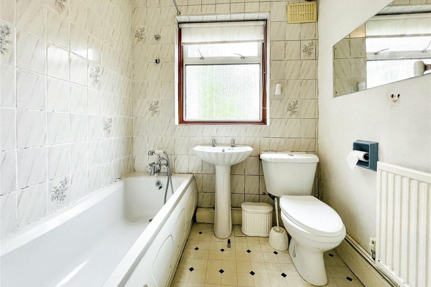 2 bedroom house for sale in Welling | Robinson Jackson