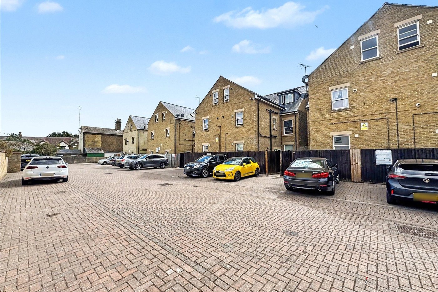 1 bedroom property for sale in Gillingham | Robinson Michael & Jackson