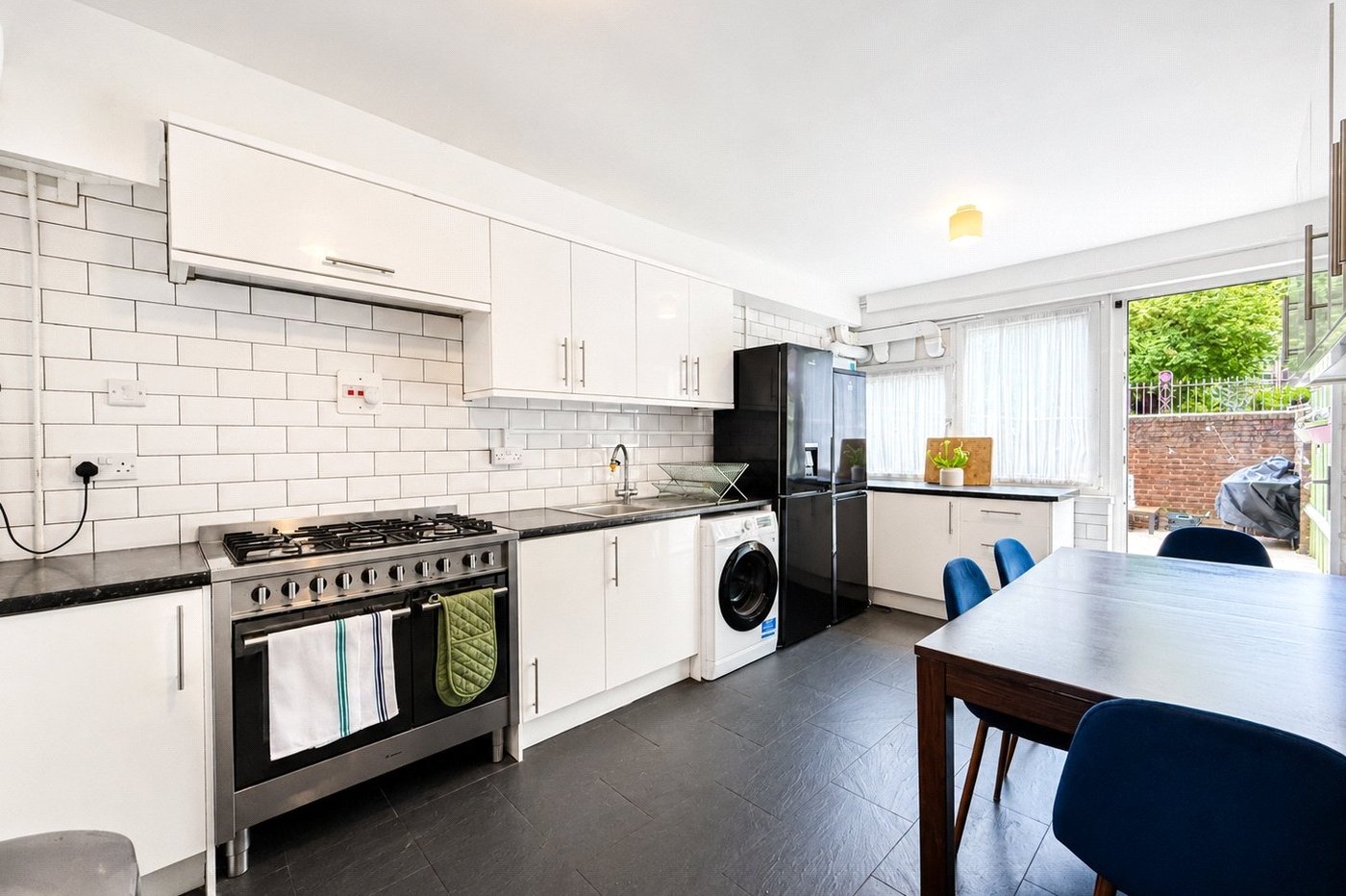5 bedroom property for sale in London | Robinson Jackson