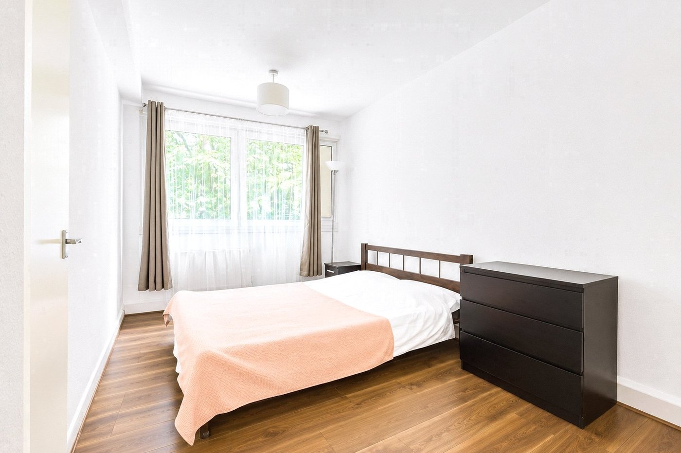 5 bedroom property for sale in London | Robinson Jackson