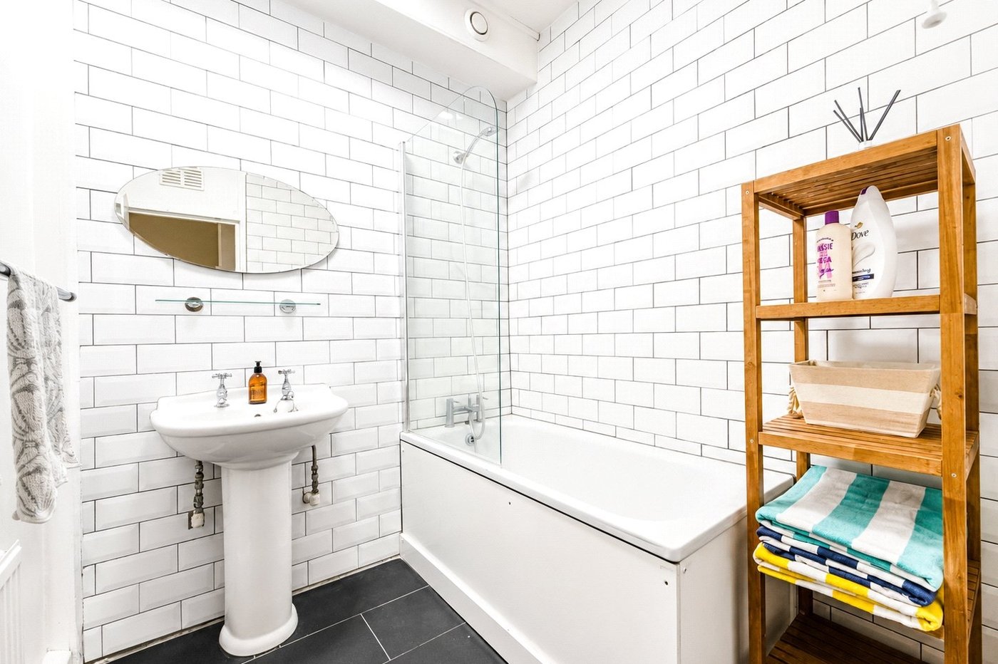 5 bedroom property for sale in London | Robinson Jackson