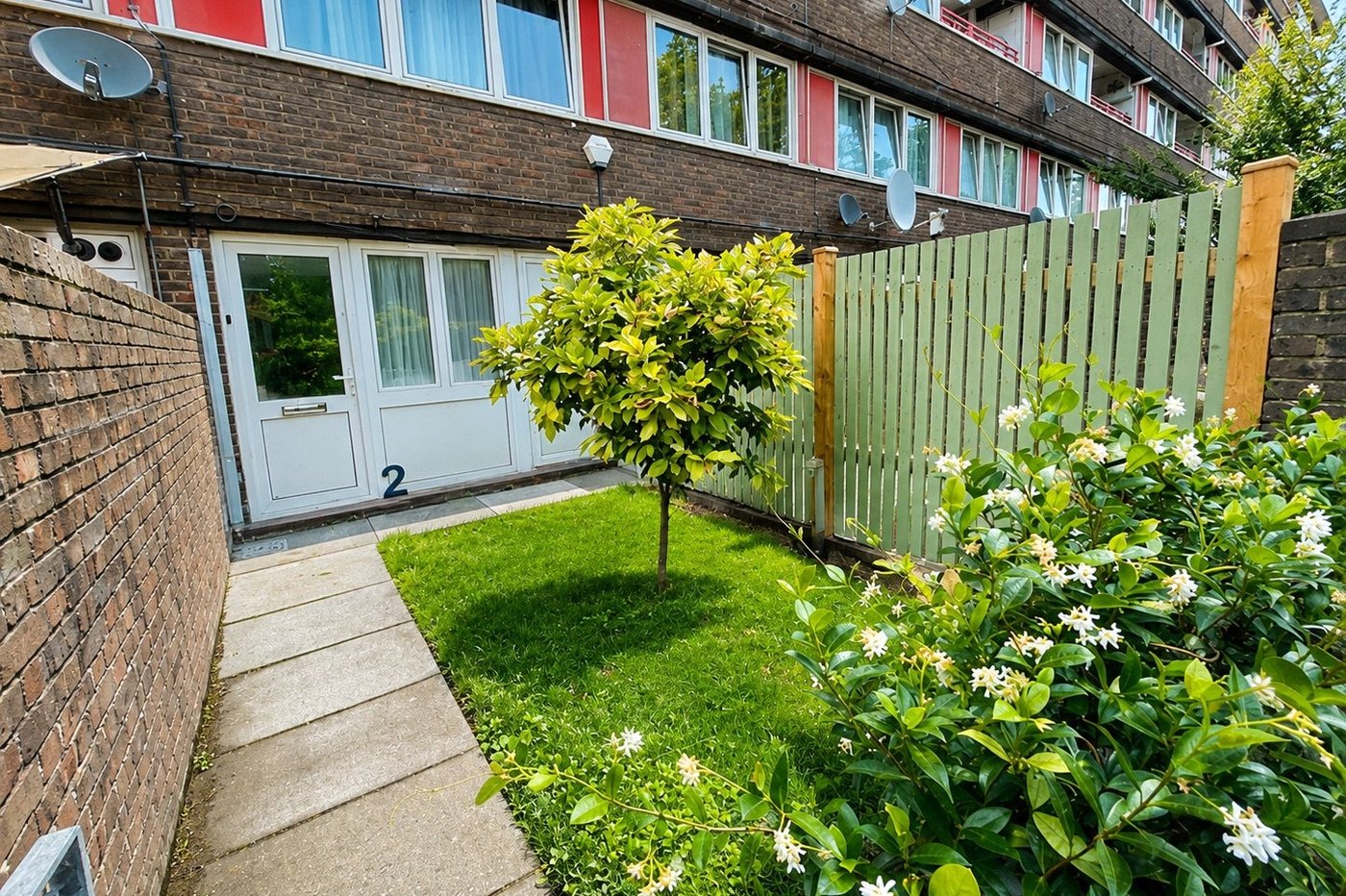 5 bedroom property for sale in London | Robinson Jackson