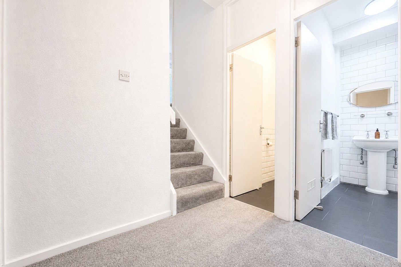 5 bedroom property for sale in London | Robinson Jackson