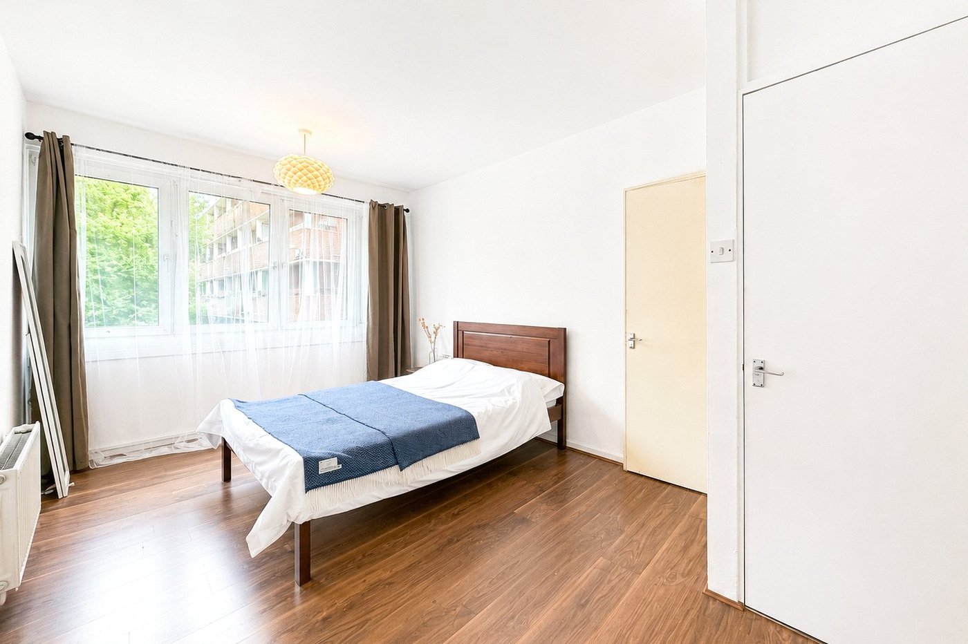 5 bedroom property for sale in London | Robinson Jackson
