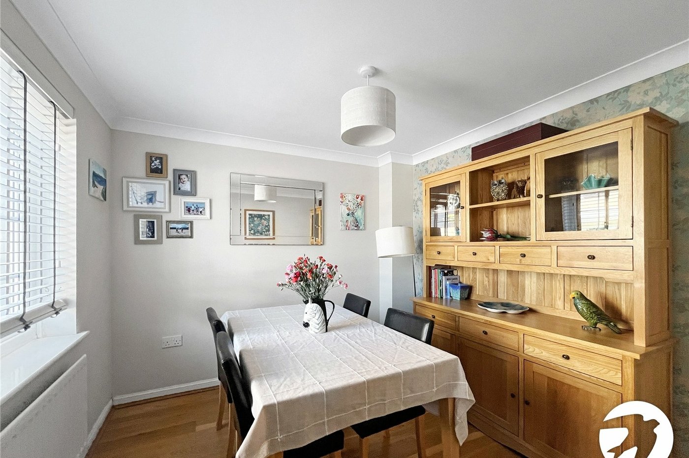 6 bedroom house for sale in Sittingbourne | Robinson Michael & Jackson