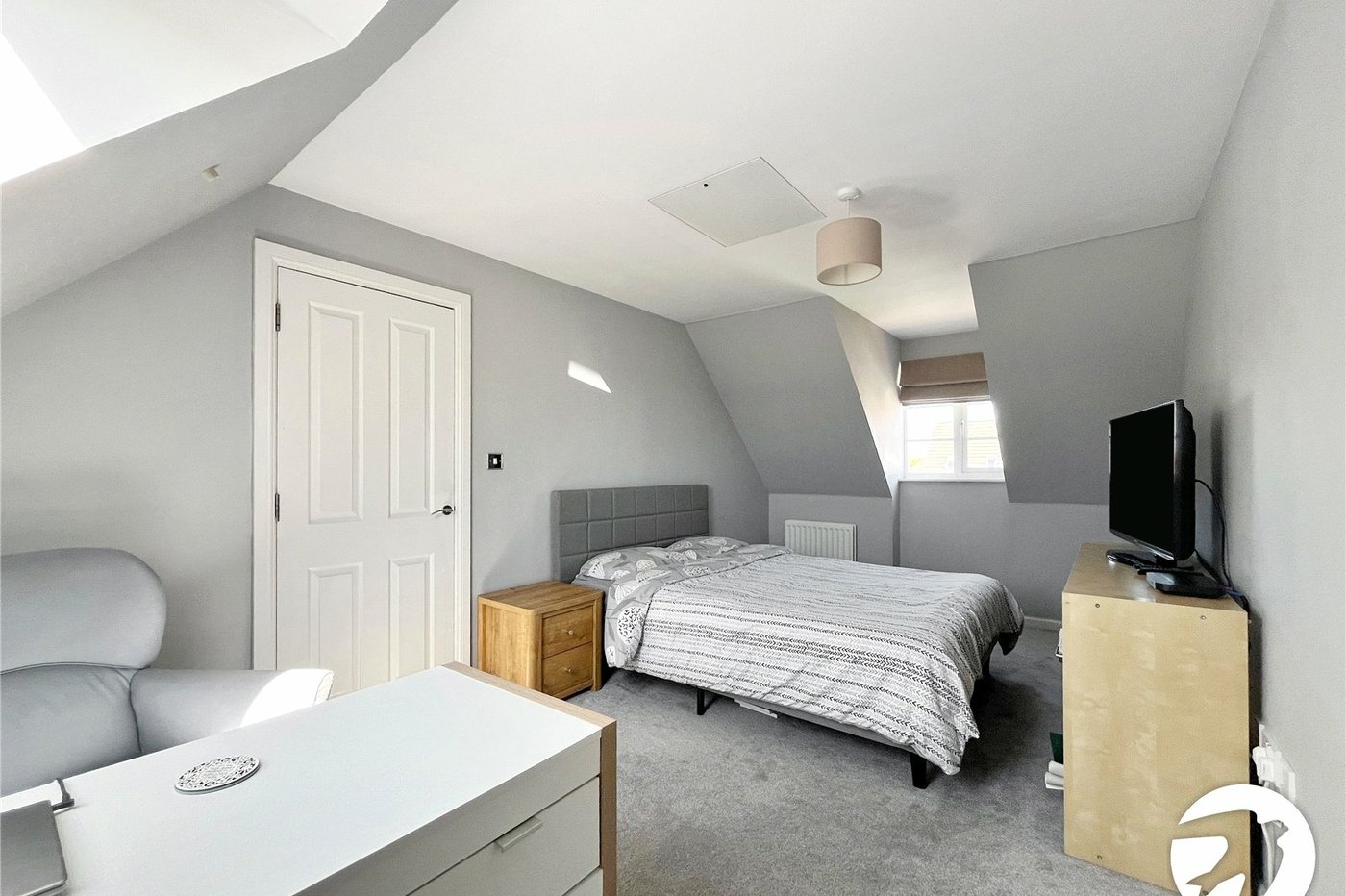 6 bedroom house for sale in Sittingbourne | Robinson Michael & Jackson