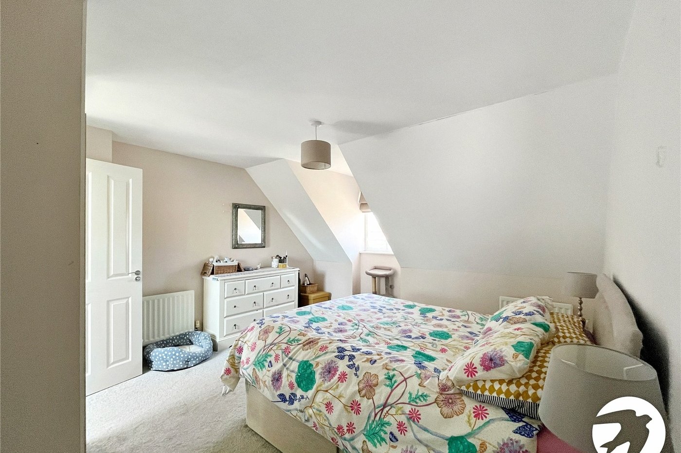 6 bedroom house for sale in Sittingbourne | Robinson Michael & Jackson