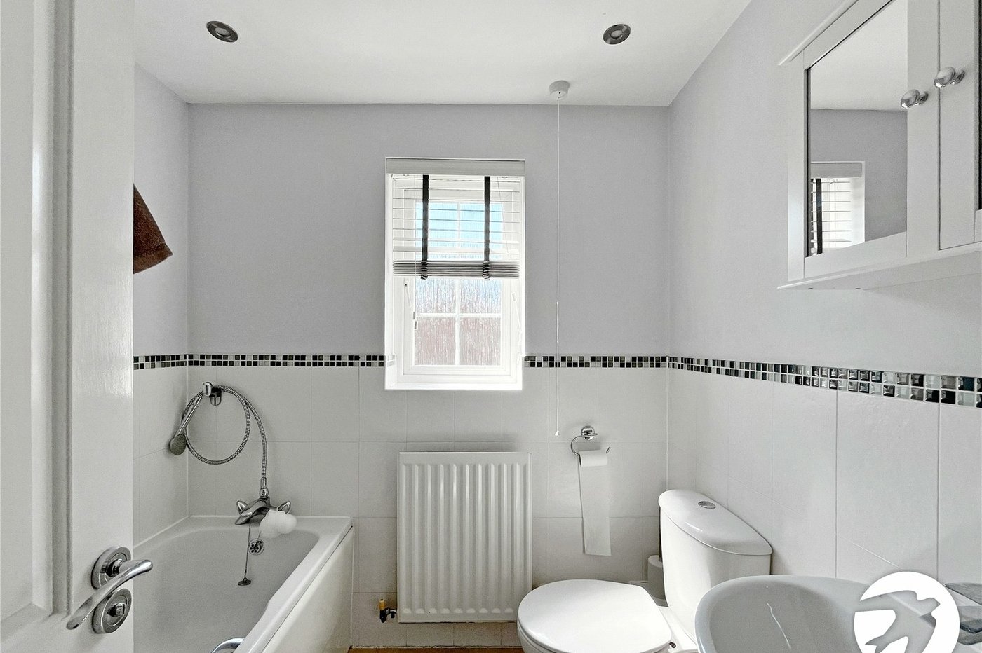 6 bedroom house for sale in Sittingbourne | Robinson Michael & Jackson