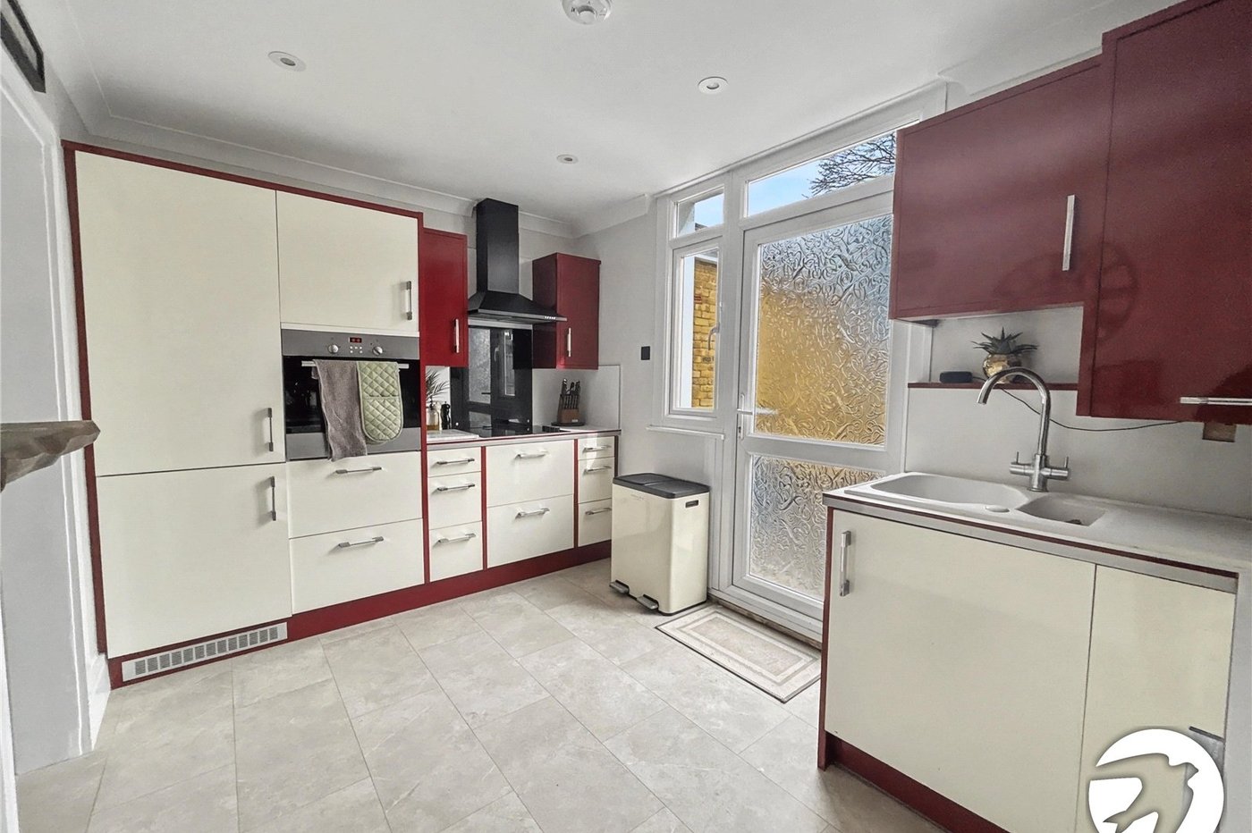 2 bedroom house for sale in Sidcup | Robinson Jackson