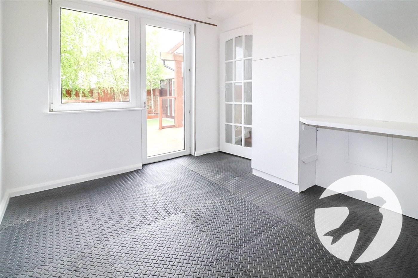 3 bedroom house for sale in Erith | Robinson Jackson