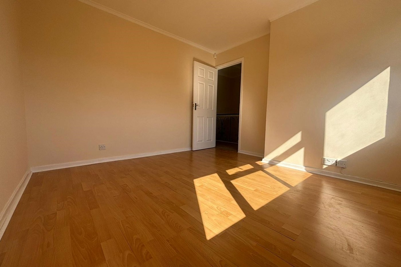 3 bedroom house for sale in Northfleet | Robinson Michael & Jackson