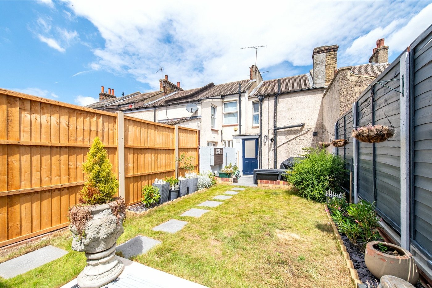2 bedroom house for sale in Gravesend | Robinson Michael & Jackson