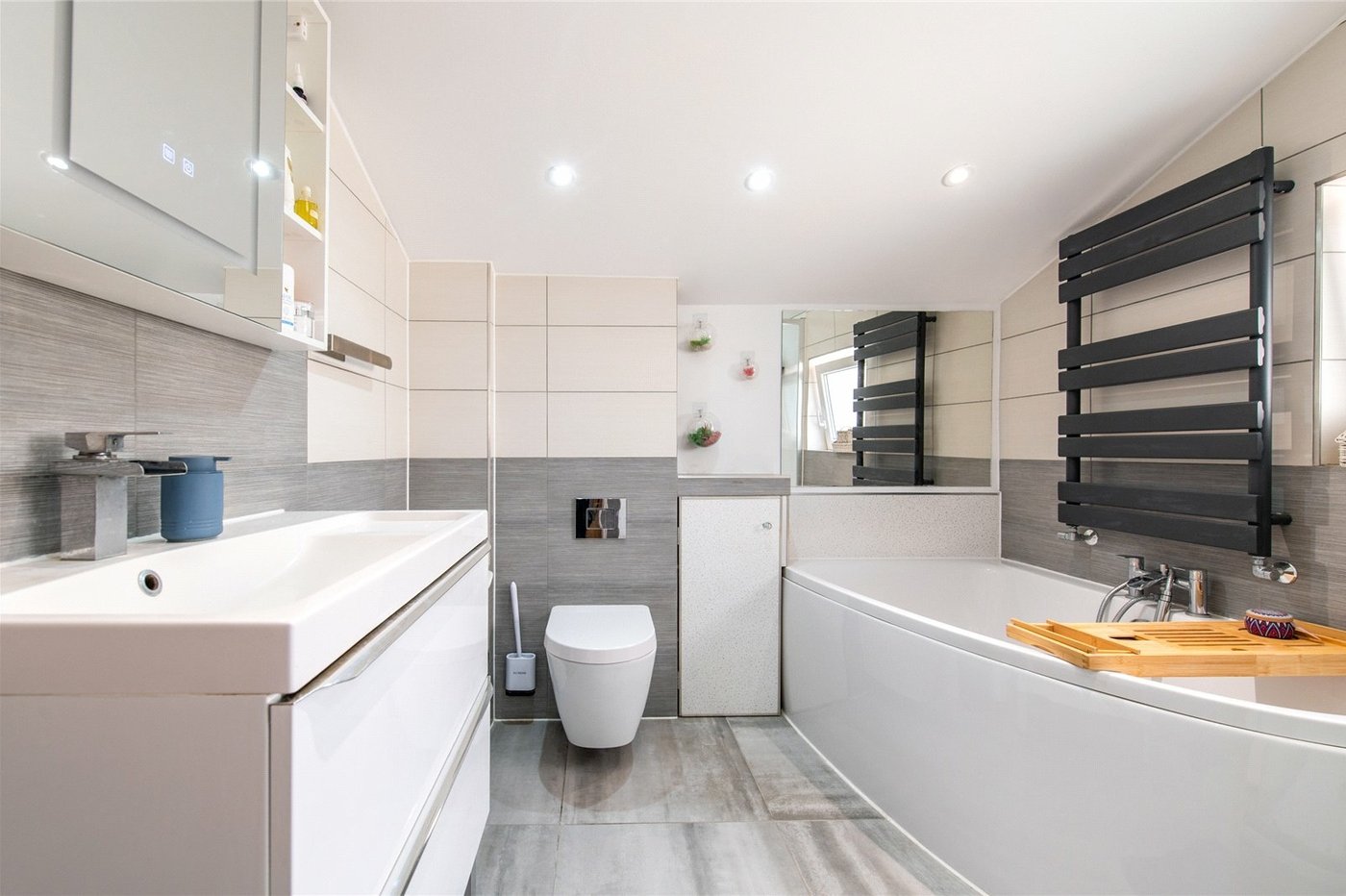 2 bedroom house for sale in Gravesend | Robinson Michael & Jackson