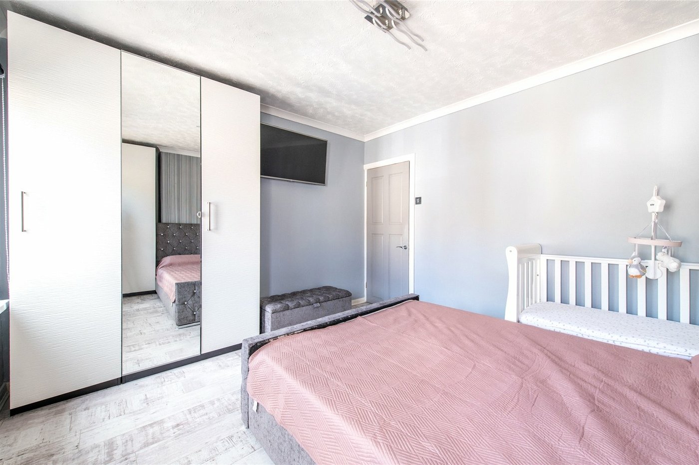 2 bedroom house for sale in Gravesend | Robinson Michael & Jackson