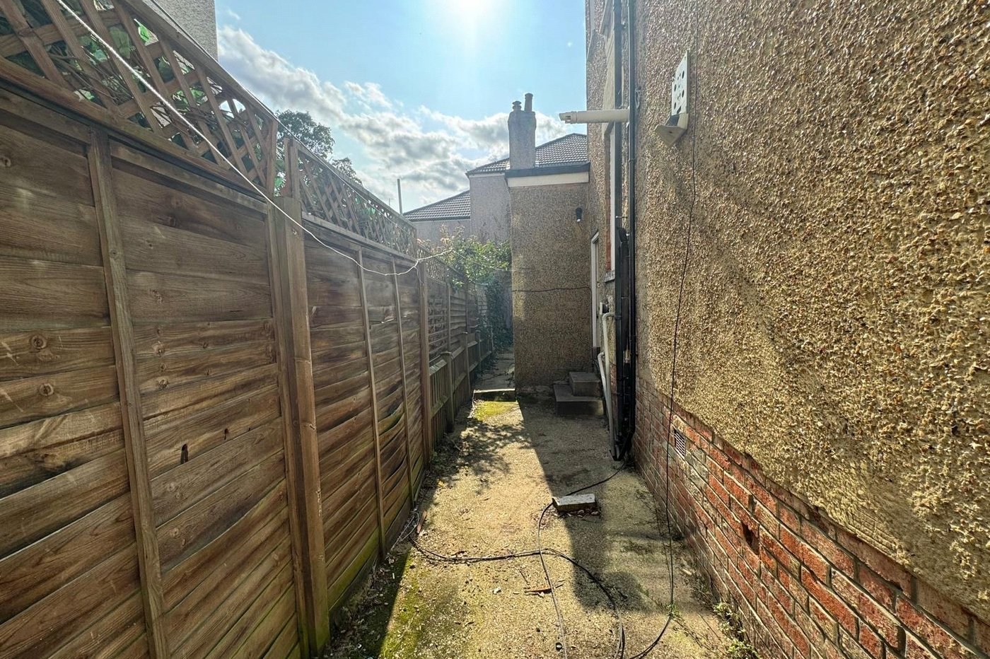 2 bedroom property for sale in London | Robinson Jackson