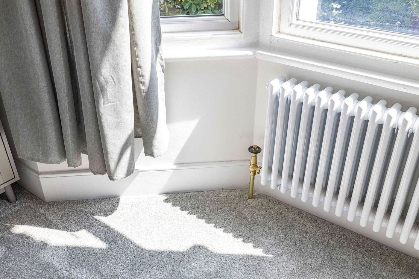 2 bedroom property for sale in London | Robinson Jackson
