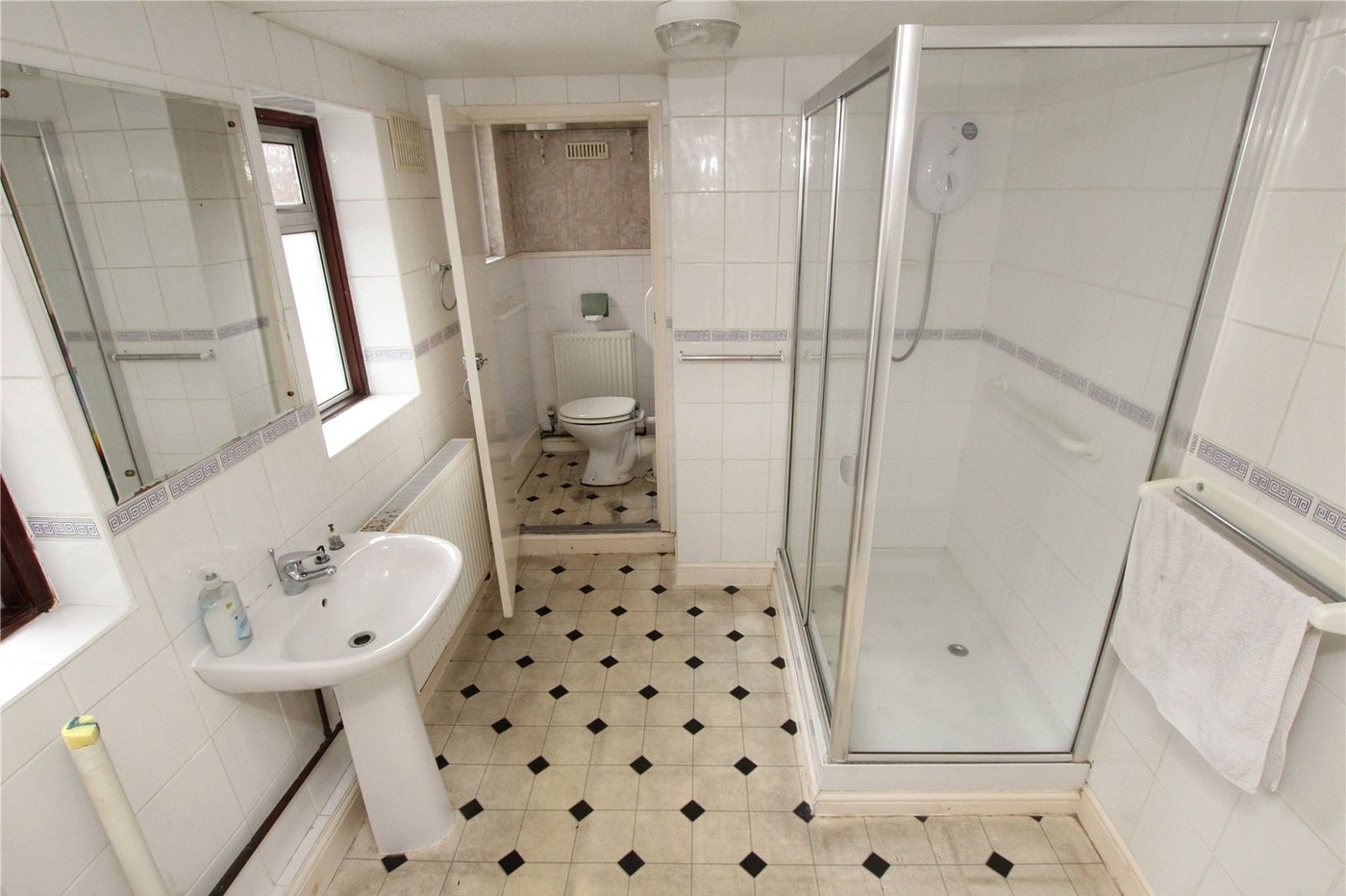 3 bedroom house for sale in Plumstead Common | Robinson Jackson