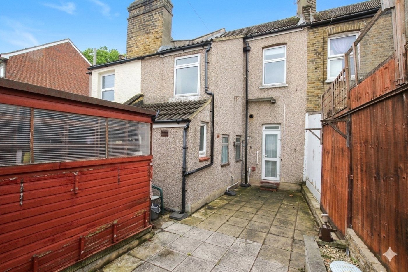 3 bedroom house for sale in Plumstead Common | Robinson Jackson