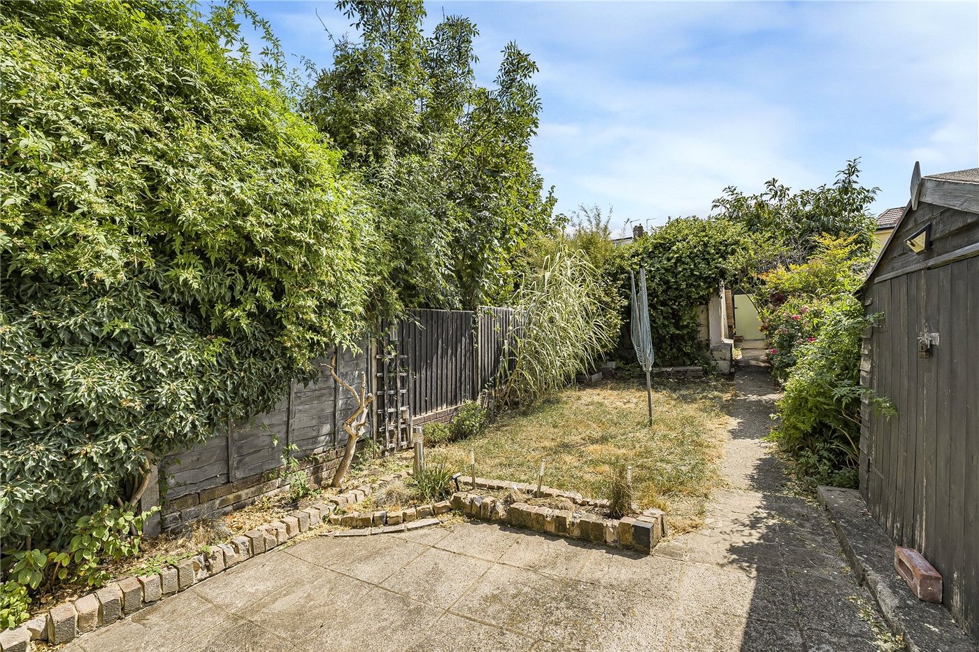2 bedroom house for sale in Dartford | Robinson Jackson