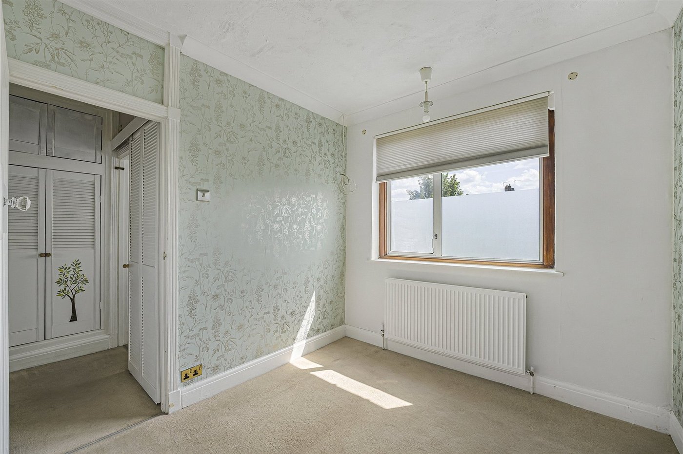 2 bedroom house for sale in Dartford | Robinson Jackson