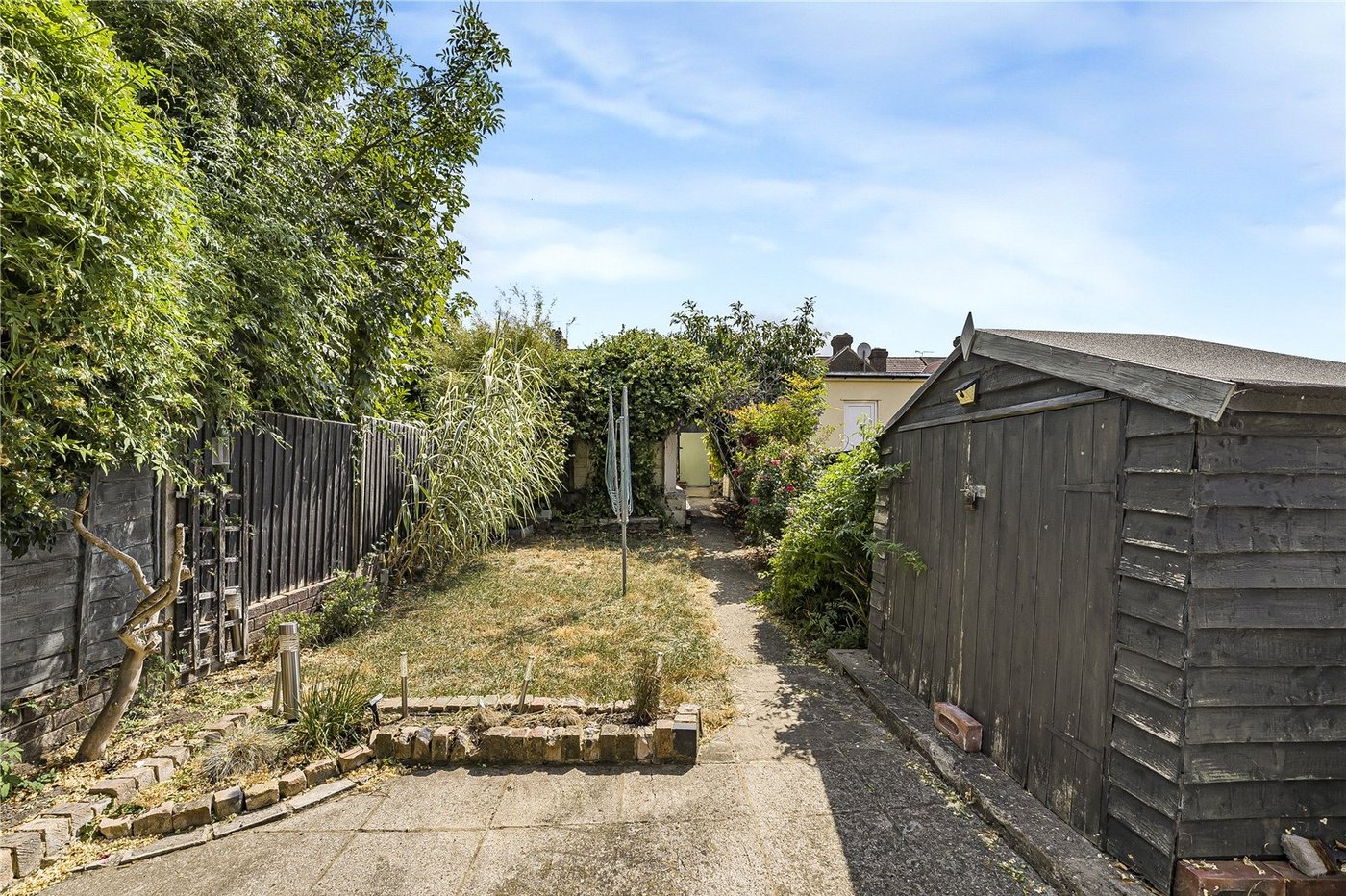 2 bedroom house for sale in Dartford | Robinson Jackson