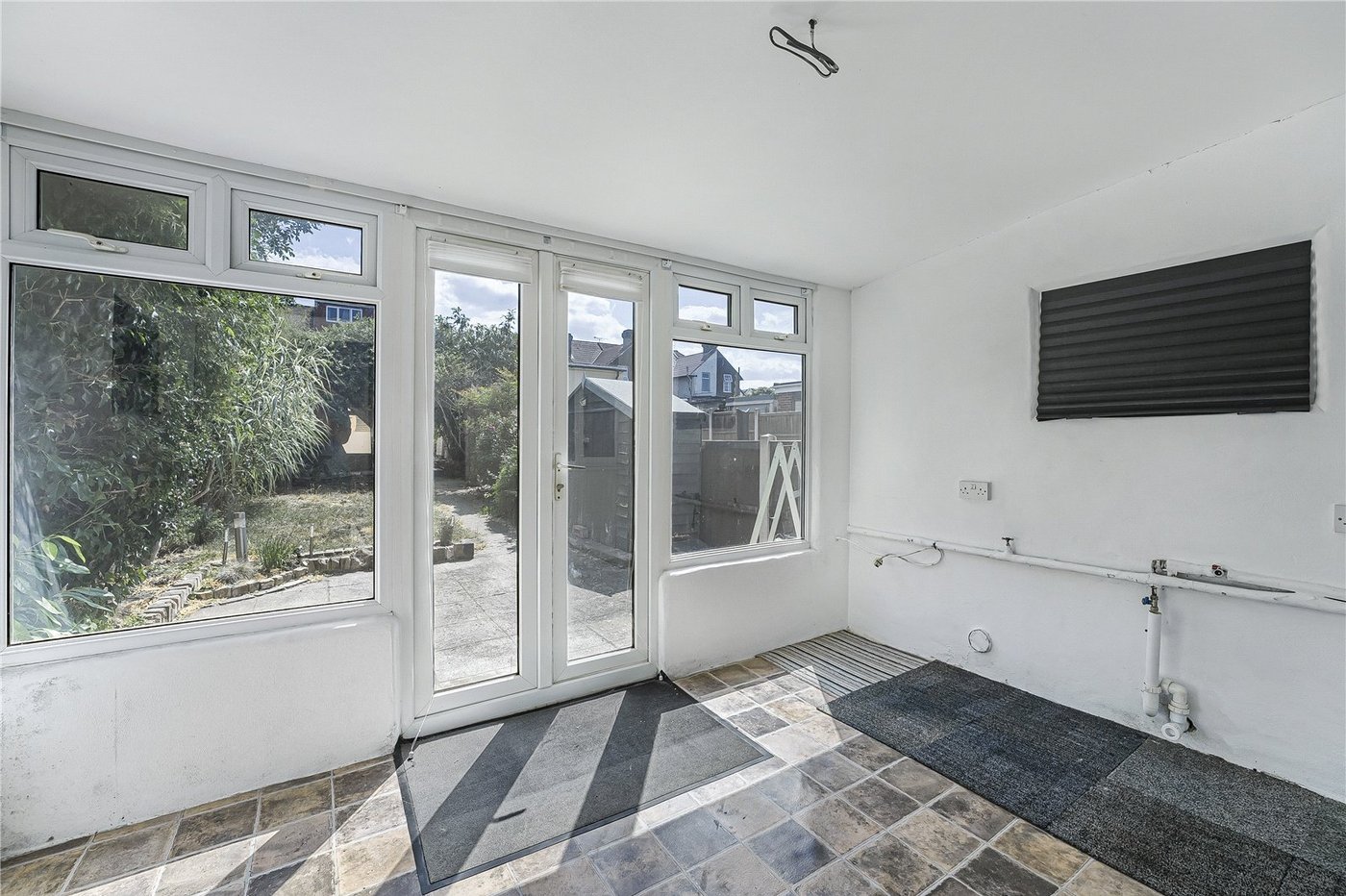 2 bedroom house for sale in Dartford | Robinson Jackson