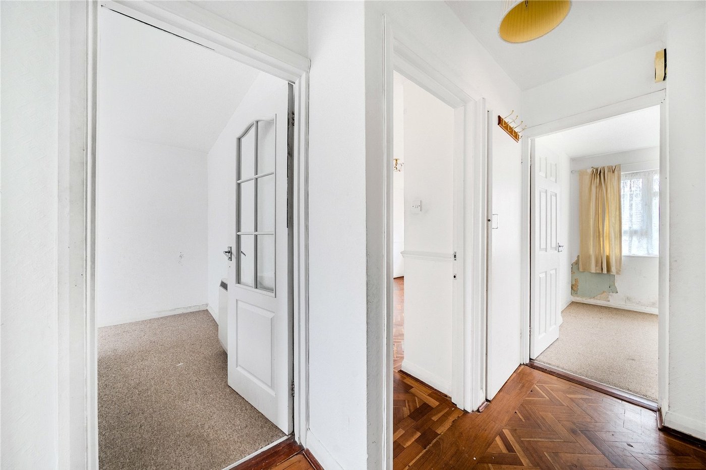 2 bedroom property for sale in London | Robinson Jackson