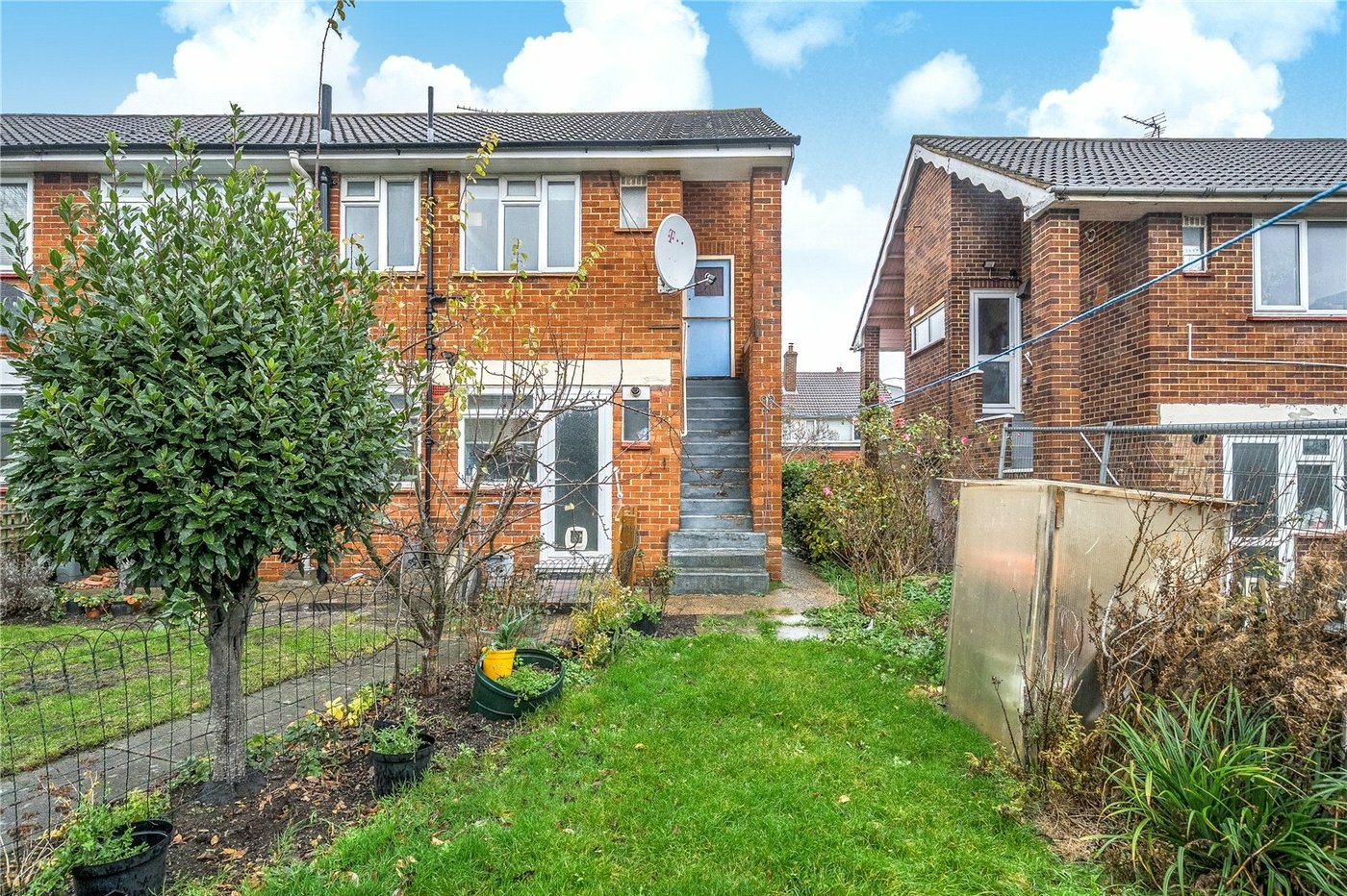 2 bedroom property for sale in London | Robinson Jackson