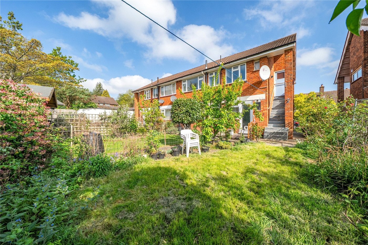 2 bedroom property for sale in London | Robinson Jackson